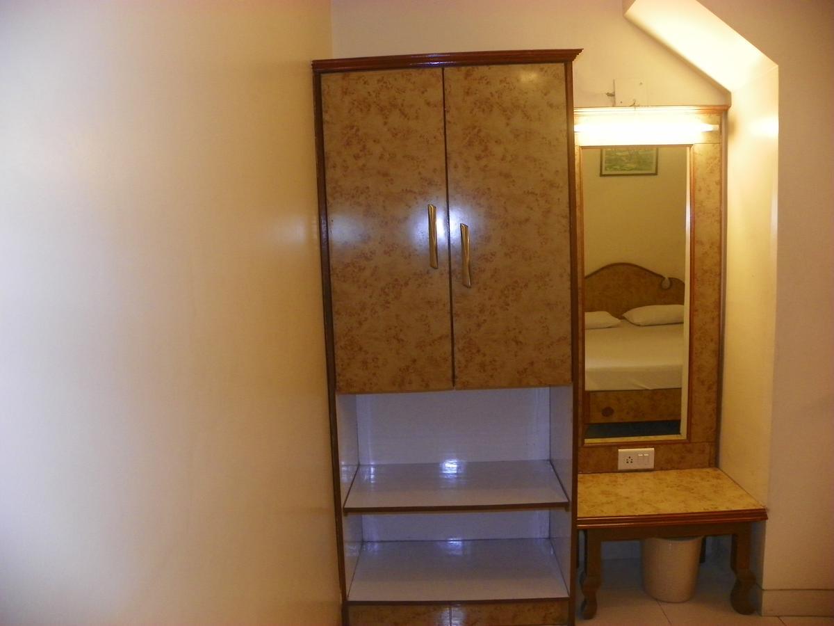 Rajdeep Hotel 3*